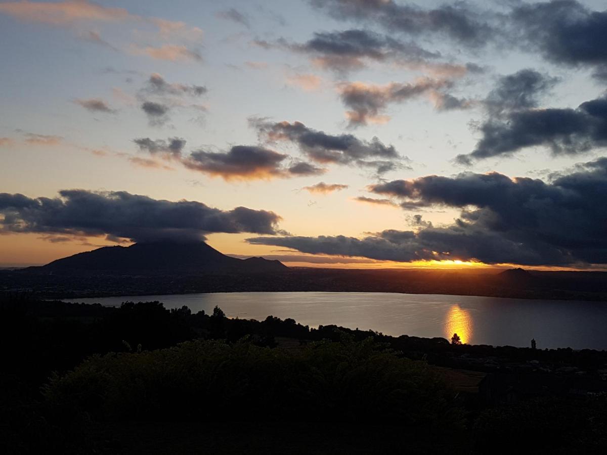 Te Moenga Lodge Lago Lago Taupo Esterno foto